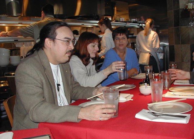 2001-03-16-Nowdocs-3160005-IT-Lunch-Mike-Cindy-Lisa.jpg