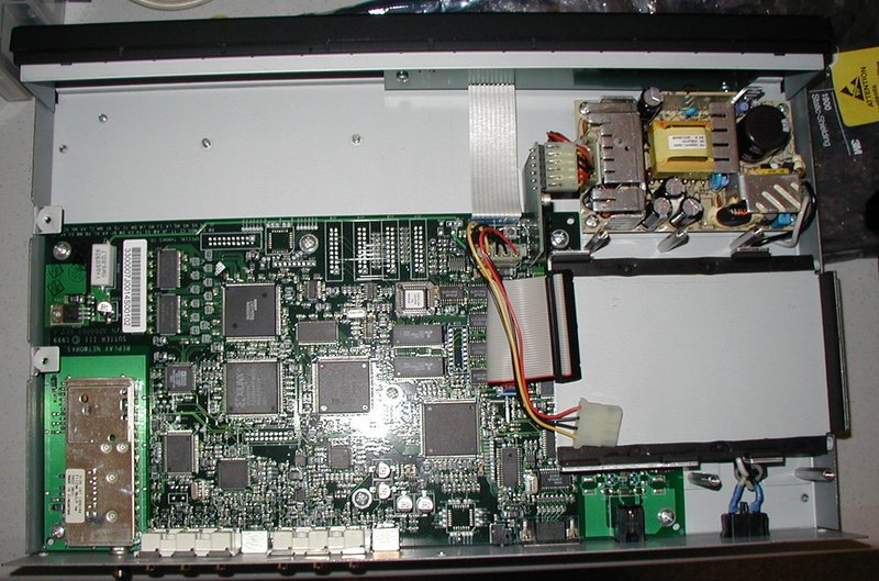 2001/03(March)/ReplayTV-Upgrade/800x600_2001-03-19--2-Replay-Upgrade-internal.JPG