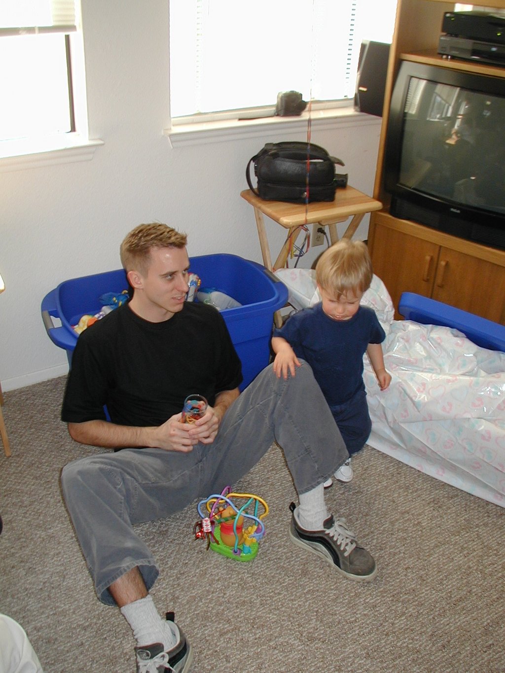 2001-03-04-Vale-1st-Bday-16-Josh-Chance.jpg