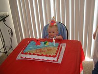 2001-03-04-Vale-1st-Bday-09-Vale-cake.jpg