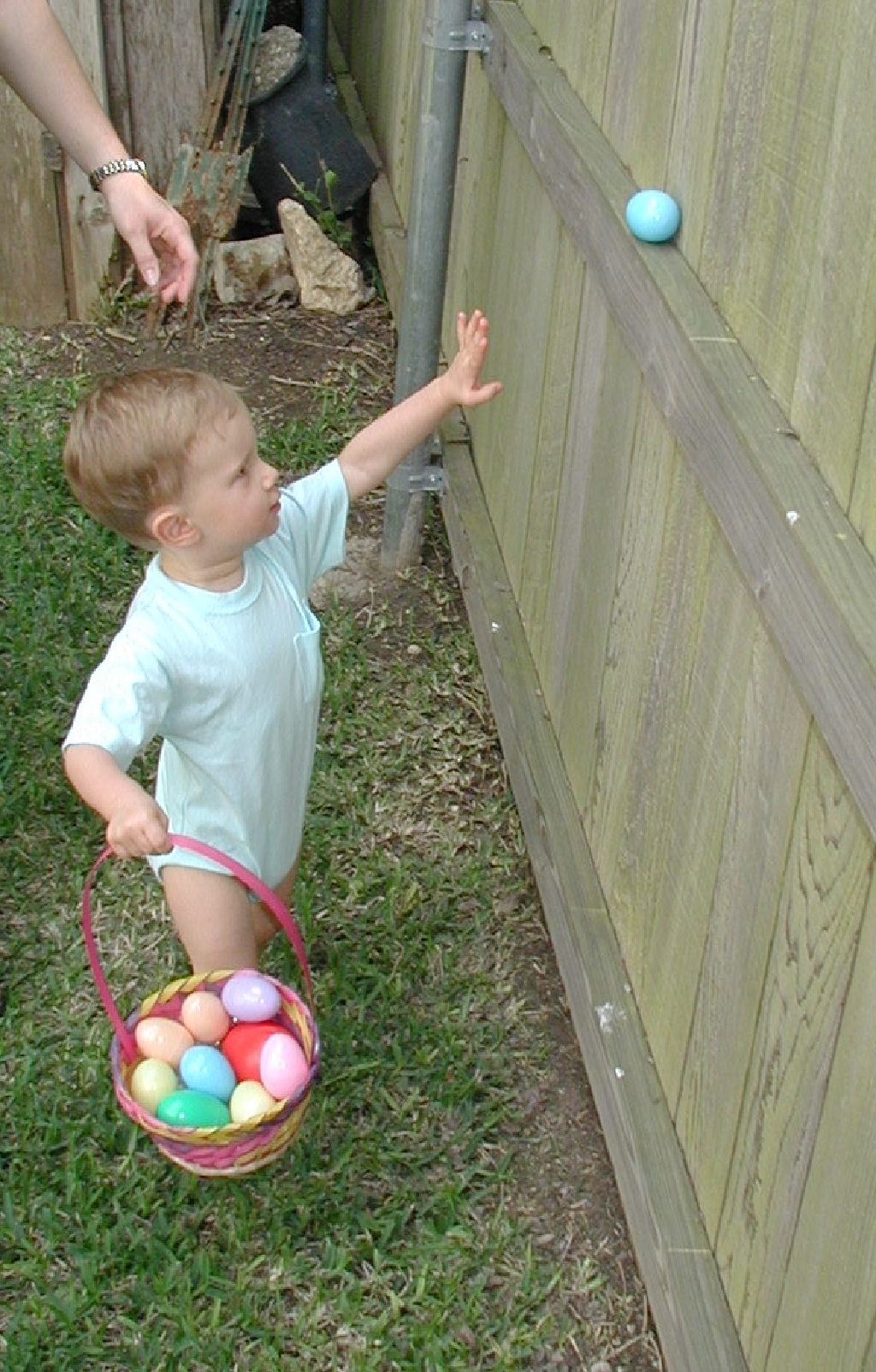 2001/04(April)/Easter/1024x768_2001-04-15-Easter-07-Chance.jpg