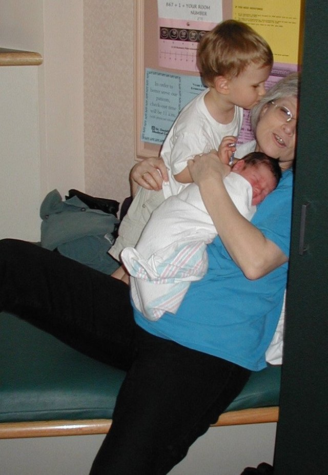 2001-05-08-17-Chance-Dax-Susana.jpg
