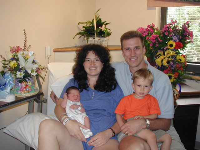 2001-05-10-10-Suzi-Dax-Chance-Travis.jpg