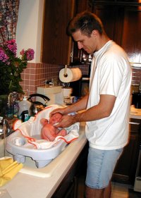 2001-05-12--09-Dax-FirstBath.jpg