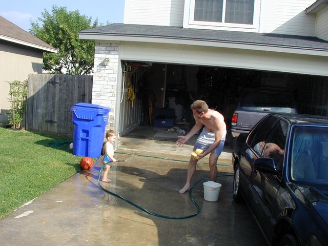 2001-05-20-4-Chance-Travis-carwash.jpg