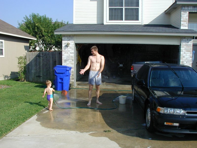 2001-05-20-5-Chance-Travis-carwash.jpg
