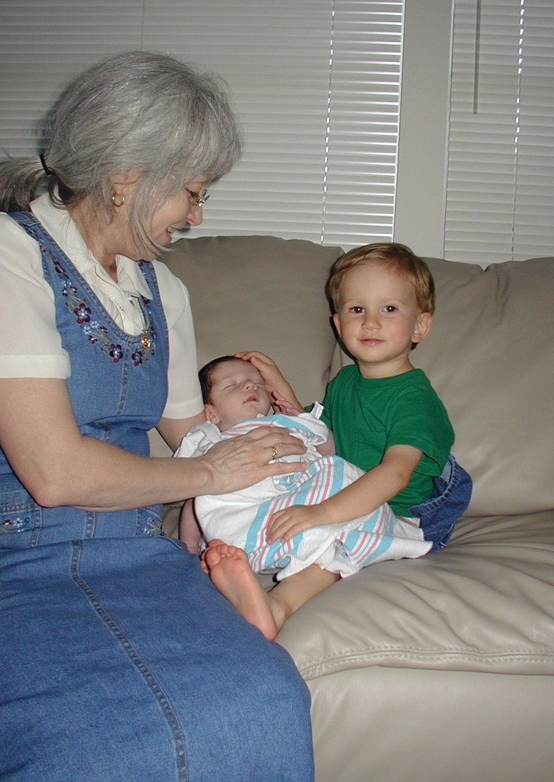 2001-05-29-Susana-Dax-Chance-1.jpg