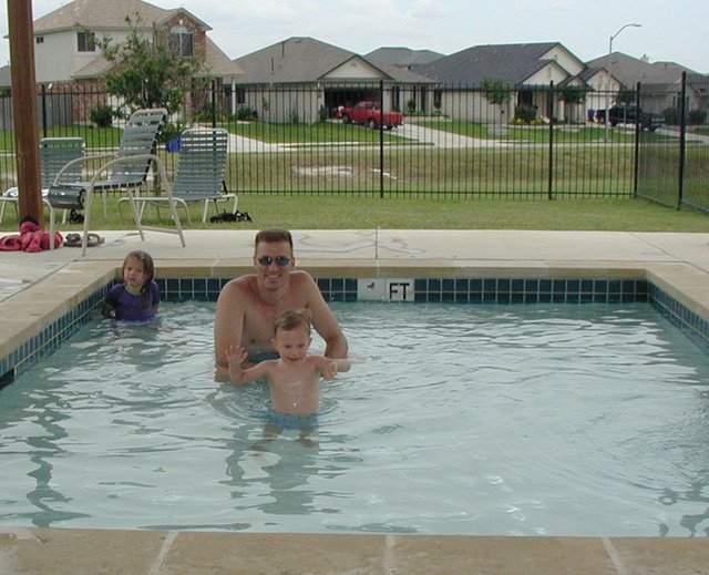 2001/06(June)/Misc/2001-06-01-1-Pool-Travis-Chance.jpg