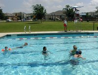 2001-06-16-6-Pool-Travis-Chance-Aaron-Jim-Kavita-Ben-Kalyani.jpg
