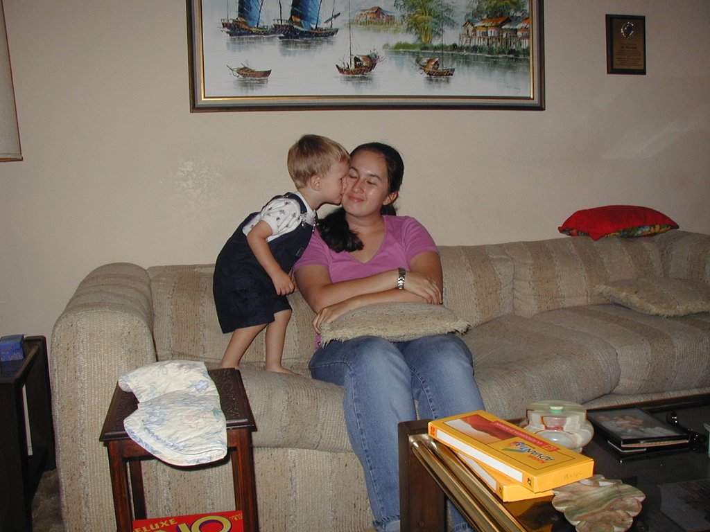 2001/07(July)/Misc/1024x768_2001-07-29-Mary-Chance2.JPG