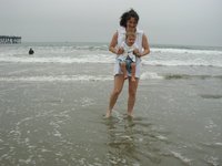 2001-07-28-suzi-Chance-beach8.JPG