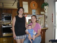 2001-07-29-MaryDaxSuzi.JPG