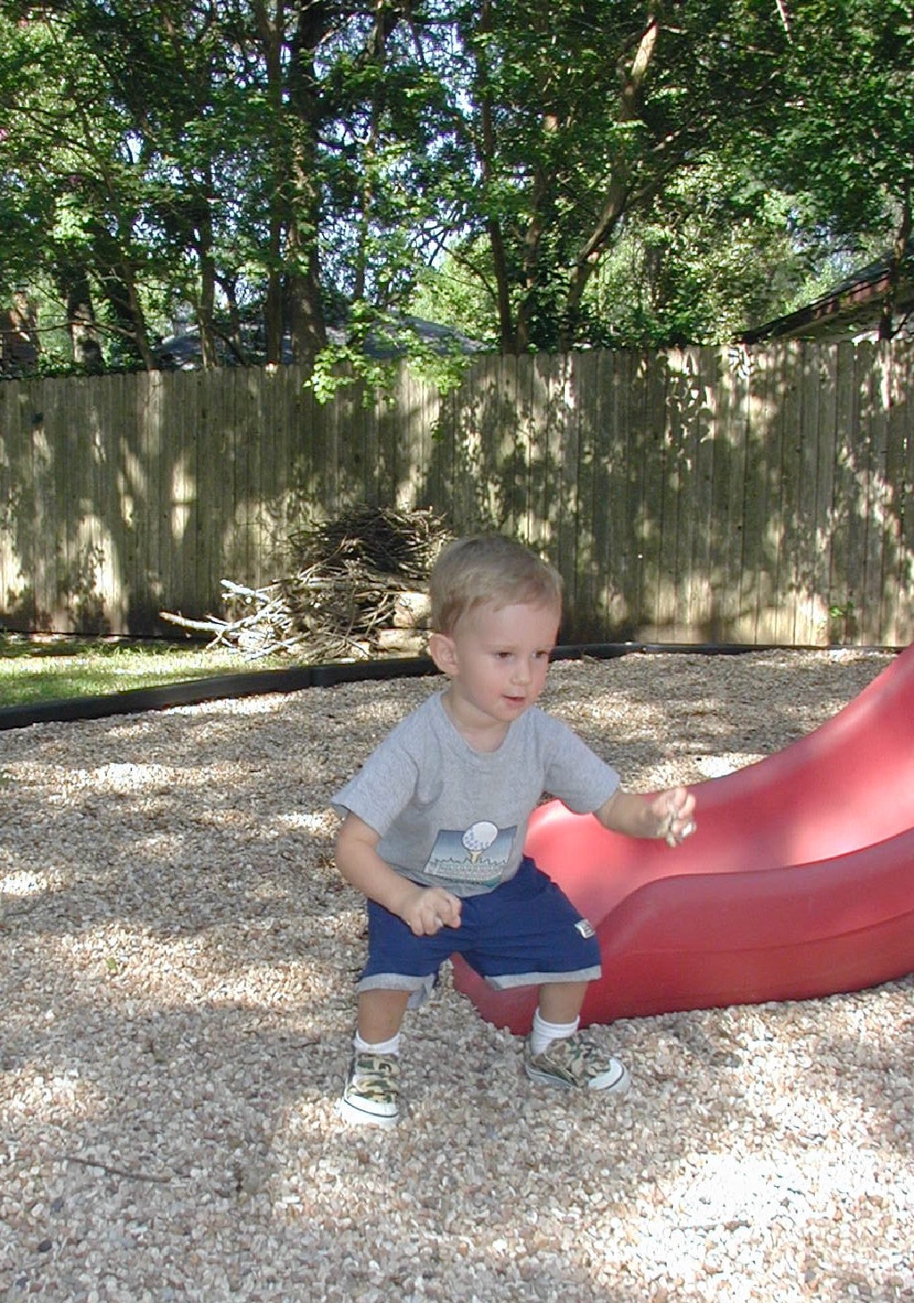 2001/07(July)/Patrick-Birthday/1024x768_2001-07-07-Patrick-bday-06-Chance.jpg