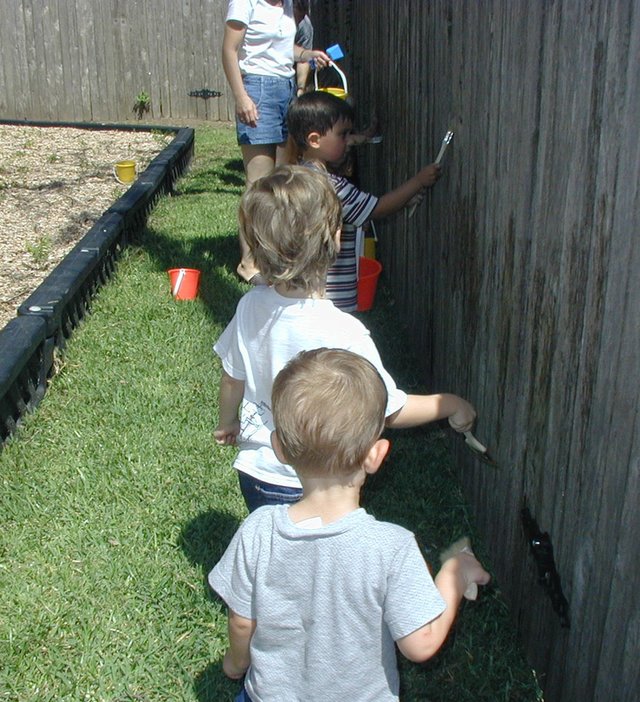 2001-07-07-Patrick-bday-09-Chance-Aaron-painting.jpg