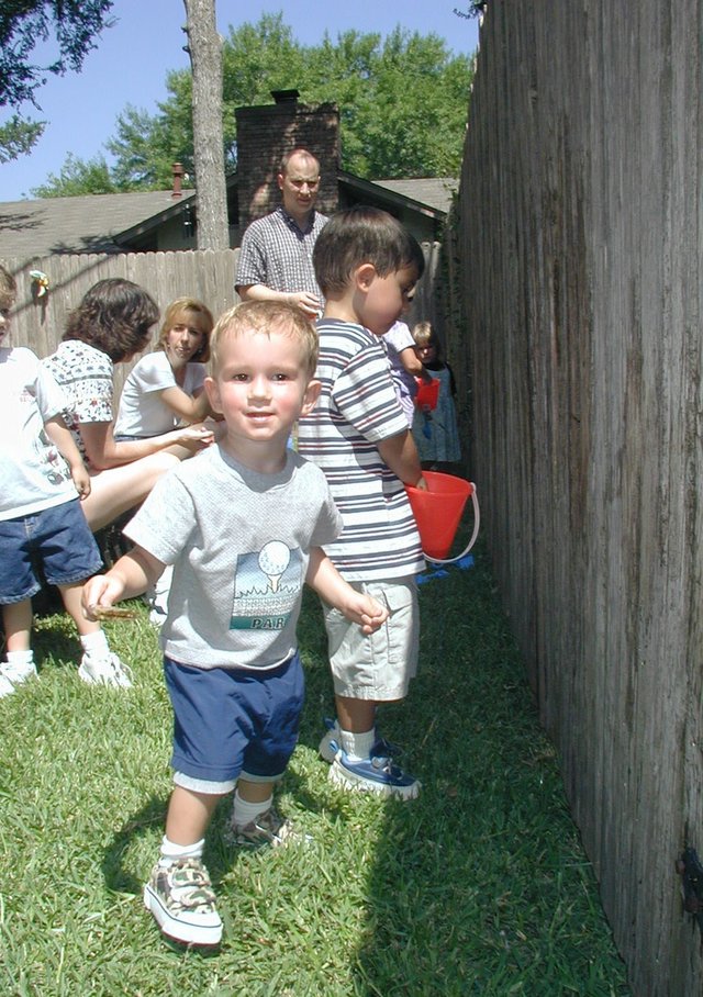 2001-07-07-Patrick-bday-15-Chance-painting.jpg