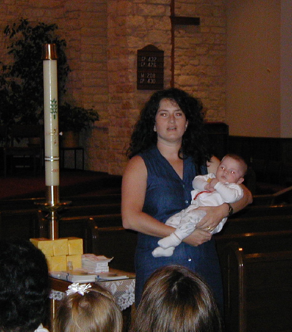 2001/08(August)/Dax-Baptism/1024x768_2001-08-18-Dax-Baptism-19-Suzi-Dax-Candle.JPG