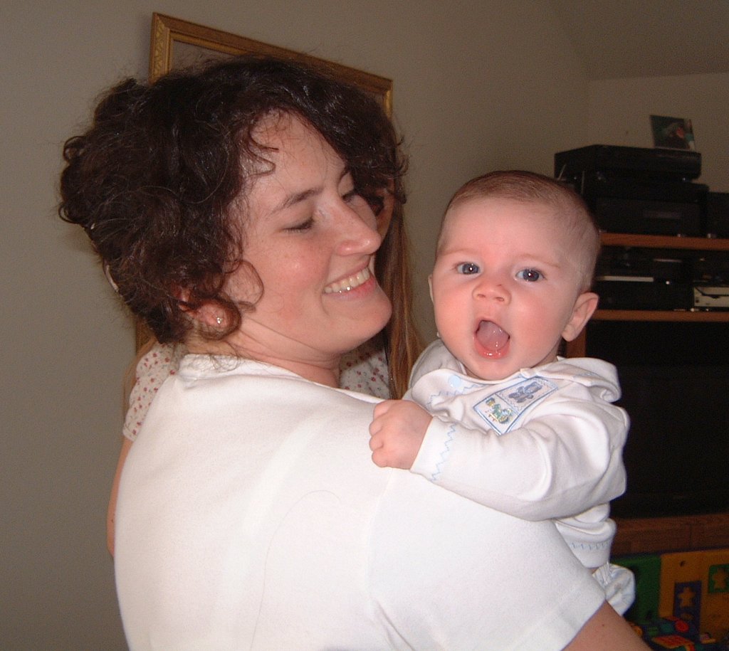 2001/08(August)/Dax-Baptism/1024x768_2001-08-18-Dax-Baptism-19-Suzi-Dax.jpg