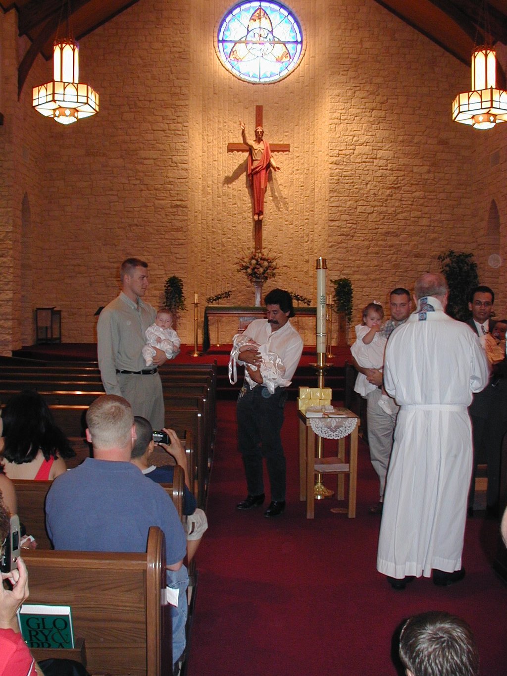 2001/08(August)/Dax-Baptism/1024x768_2001-08-18-Dax-Baptism-34-Travis-Dax.JPG