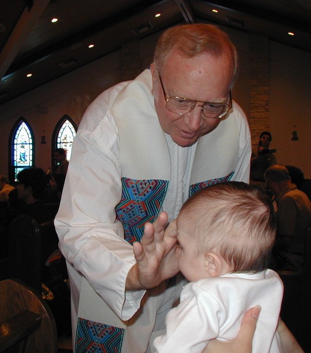 2001-08-18-Dax-Baptism-20-FatherTom-Dax.JPG