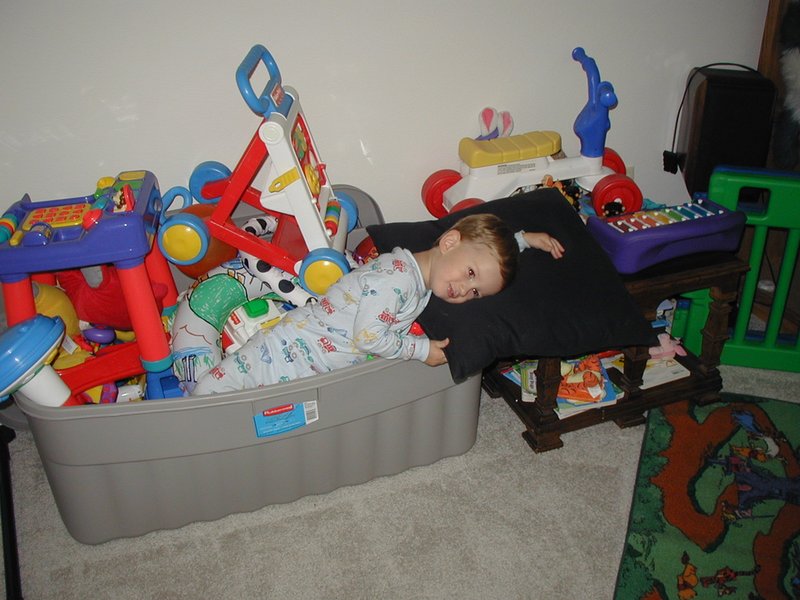 2001-08-18-Chance-in-toybox-3.jpg