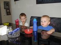 2001-08-06-Chance-Vale-eating-2.jpg