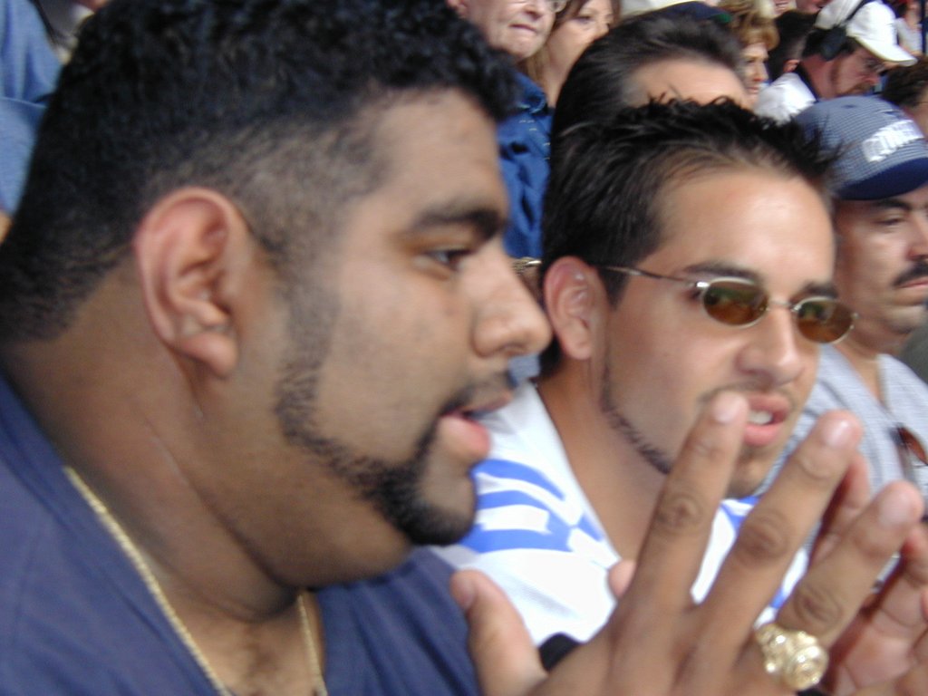 2001/09(September)/Cowboys-vs-Buccaneers/1024x768_2001-09-09-Cowboys-vs-Buccaneers-14-Rick-Mike.JPG