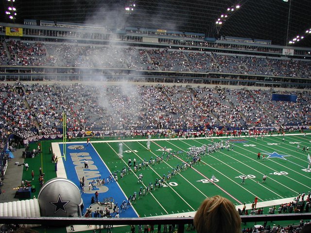 2001/09(September)/Cowboys-vs-Buccaneers/640x480_2001-09-09-Cowboys-vs-Buccaneers-11.JPG