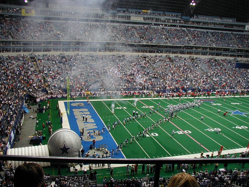 2001/09(September)/Cowboys-vs-Buccaneers/800x600_2001-09-09-Cowboys-vs-Buccaneers-12-fireworks.JPG