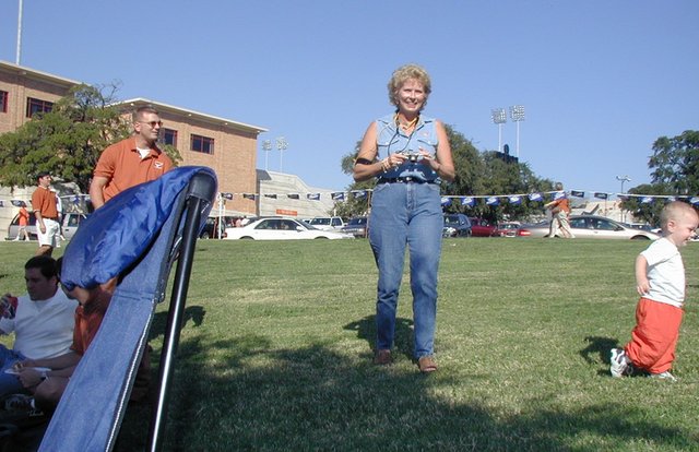 2001-09-29-Texas-Tailgaters-TxTech-7-Justin-Janeen-Vale.JPG