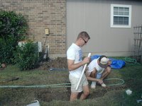 2001-09-03-Travis-Stan-fixing-broken-water-pipe-Labor-Day-3.JPG