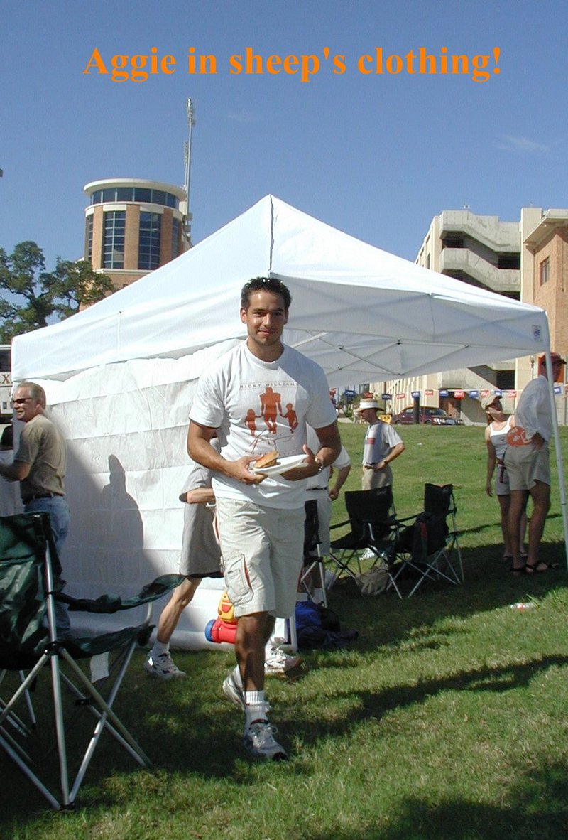 2001-09-01-TexasTailgaters-Longhorns-vs-NMSU-Aggies-2-Mike-Guerrero-wearing-burnt-orange.JPG