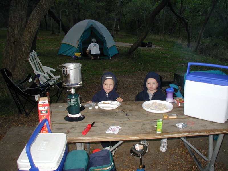 2001/10(October)/Camping-McKinney-Falls/800x600_2001-10-26-Camping-McKinney-Falls-02-Chance-Vale-eating-breakfast.JPG