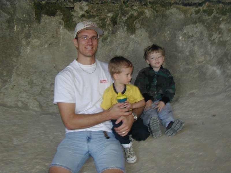 2001/10(October)/Camping-McKinney-Falls/800x600_2001-10-26-Camping-McKinney-Falls-22-Chance-Aaron-Travis-Rock-overhang.JPG