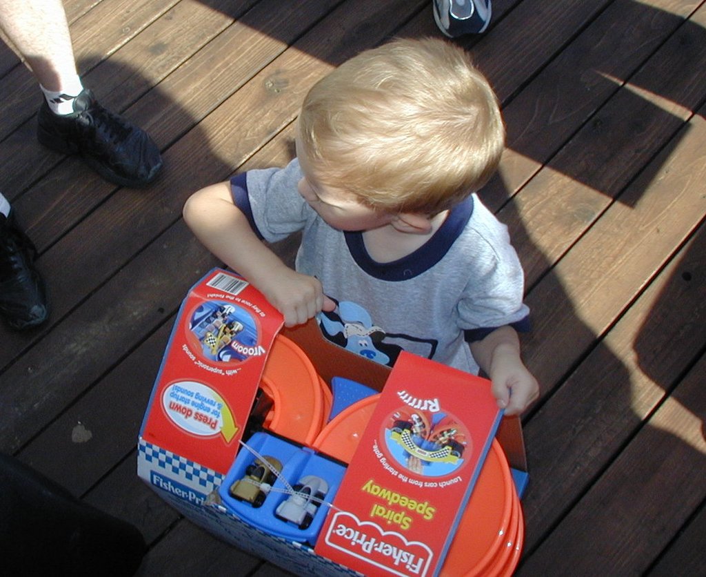 2001-10-07-Chance-Bday-23-presents.JPG