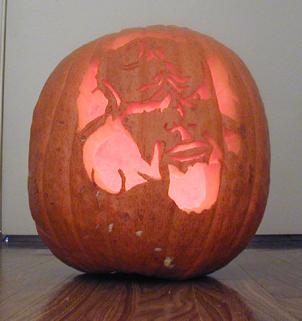 2001-10-28-pumpkin-carving-12-Worf-pumpkin.JPG