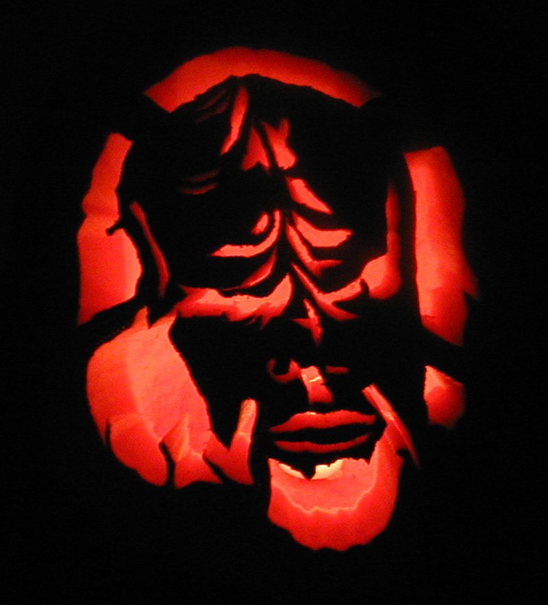 2001-10-28-pumpkin-carving-15-Worf-pumpkin.JPG