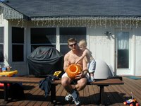 2001-10-28-pumpkin-carving-08-Justin-Vale-helping.JPG