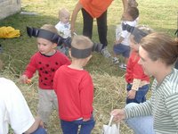 2001-10-30-Halloween-school-party-07-Chance.JPG