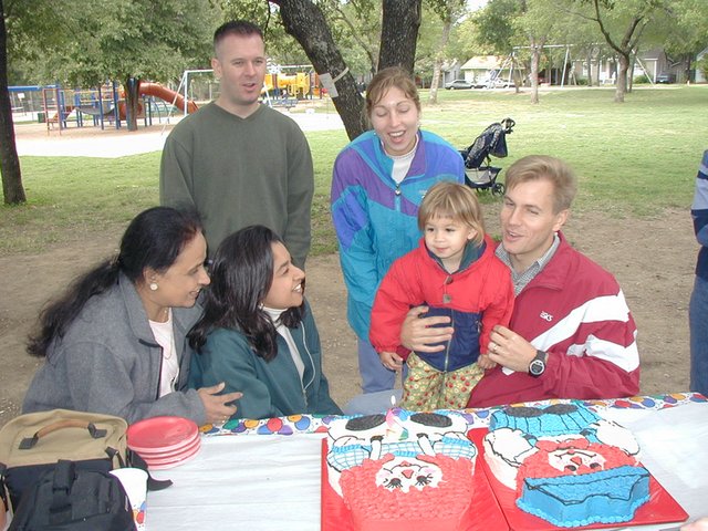 2001-10-06-Kalyani-Bday-06-Prava-Kavita-Kevin-Sara-Kalyani-Ben-cake.JPG