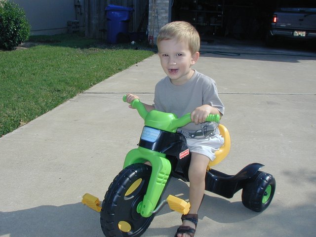 2001/10(October)/Misc/640x480_2001-10-23-Chance-2-bigwheel.JPG