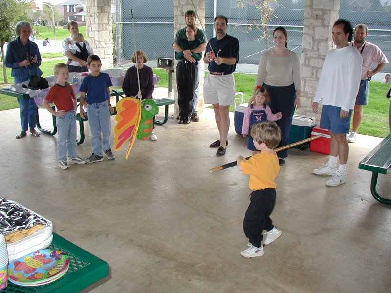 2001-11-17-Brittney-bday-07-Aaron-pinata.JPG