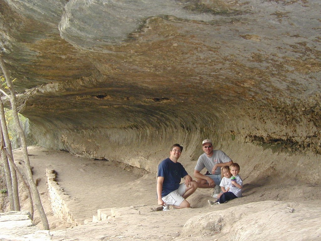 2001/11(November)/Camping-McKinney-Falls/1024x768_2001-11-12-Camping-McKinney-Falls-13-Chance-Travis-Matt-Jack.JPG