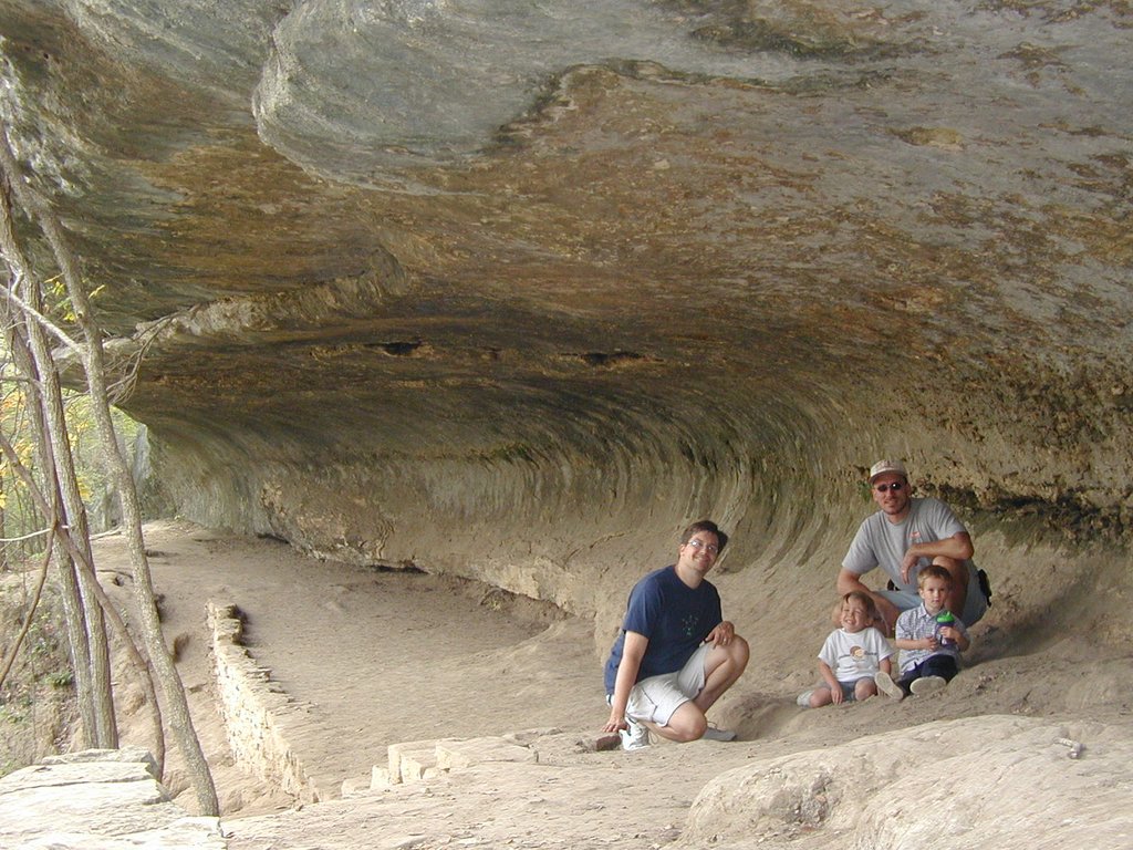 2001-11-12-Camping-McKinney-Falls-14-Chance-Travis-Matt-Jack.JPG