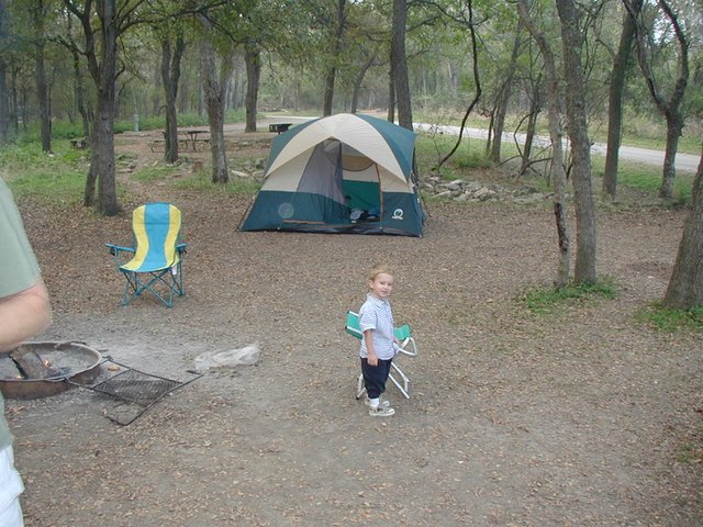 2001-11-12-Camping-McKinney-Falls-03-Chance.JPG