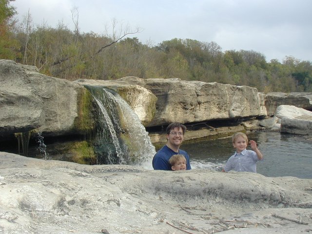 2001/11(November)/Camping-McKinney-Falls/640x480_2001-11-12-Camping-McKinney-Falls-09-Chance-Matt-Jack.JPG