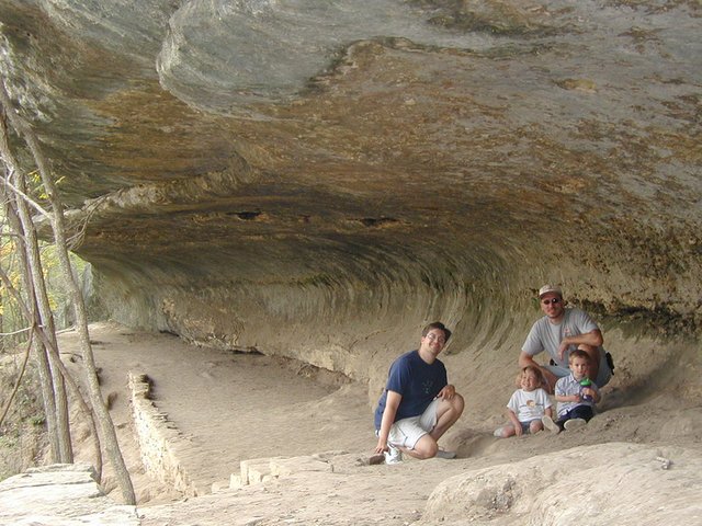 2001/11(November)/Camping-McKinney-Falls/640x480_2001-11-12-Camping-McKinney-Falls-14-Chance-Travis-Matt-Jack.JPG