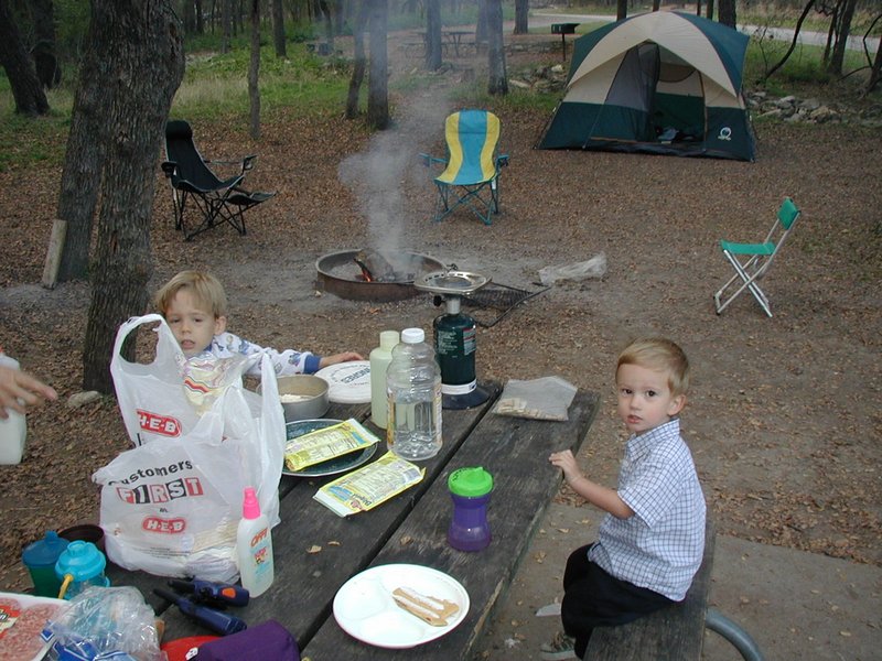 2001/11(November)/Camping-McKinney-Falls/800x600_2001-11-12-Camping-McKinney-Falls-02-Chance-Jack.JPG