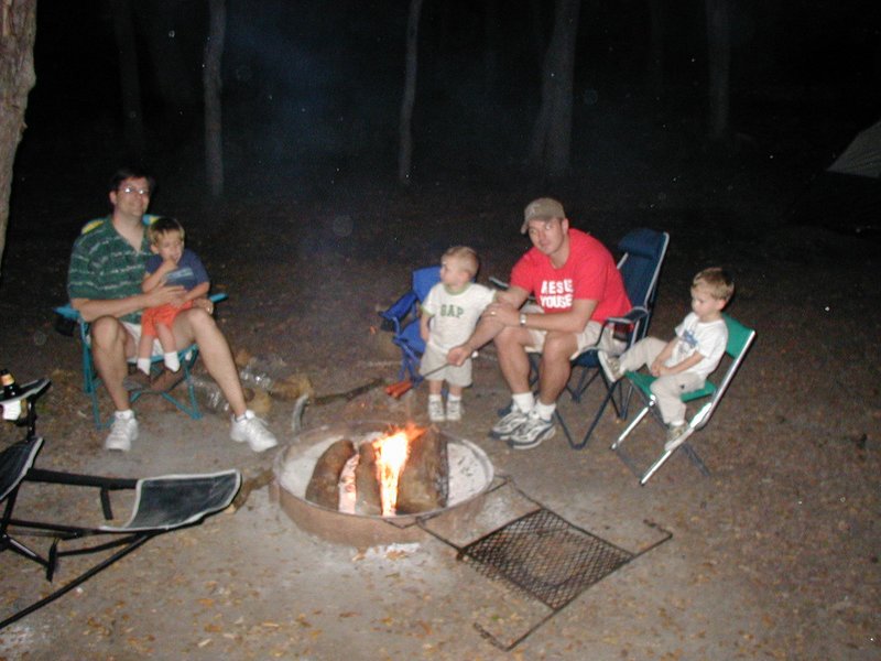 2001/11(November)/Camping-McKinney-Falls/800x600_2001-11-26-McKinney-Falls-Camping-03-Jack-Matt-Vale-Justin-Chance-campfire.JPG