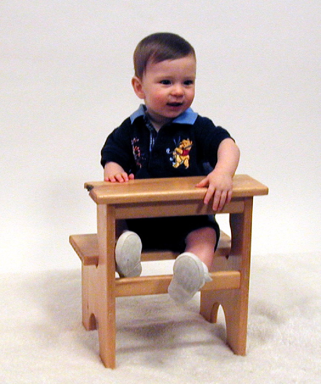 2001/12(December)/Misc/1024x768_2001-12-12-Kiddie-Kandids-07-Dax.JPG