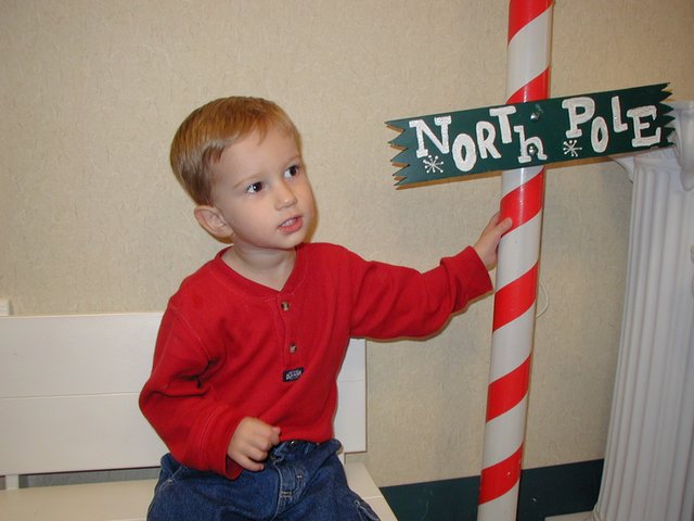 2001/12(December)/Misc/640x480_2001-12-12-Kiddie-Kandids-04-Chance.JPG